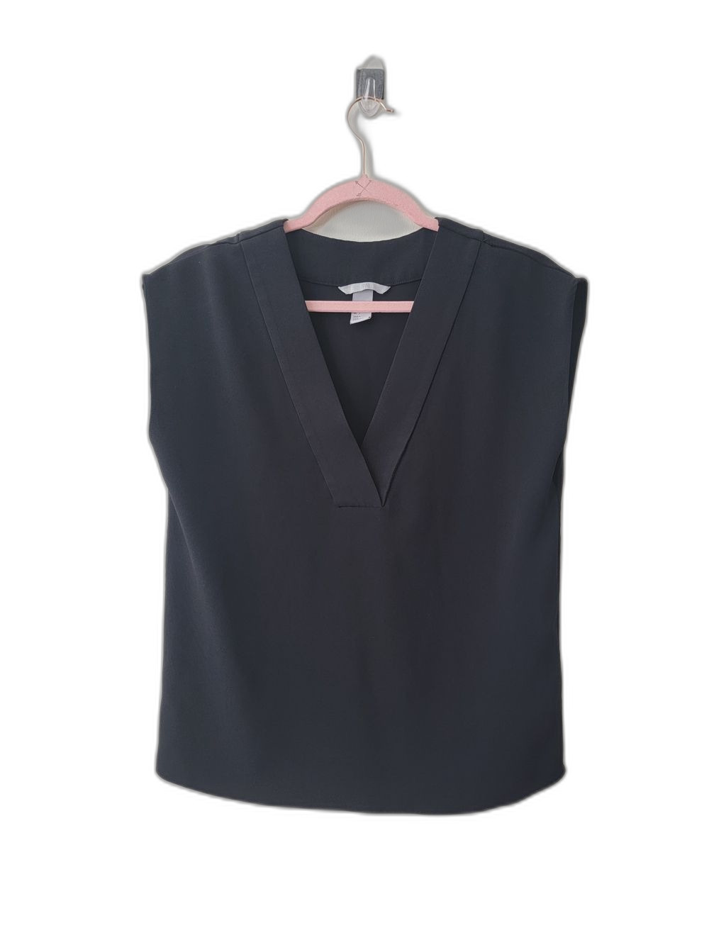 H&M Sleeveless V-Neck Blouse Black Size 2